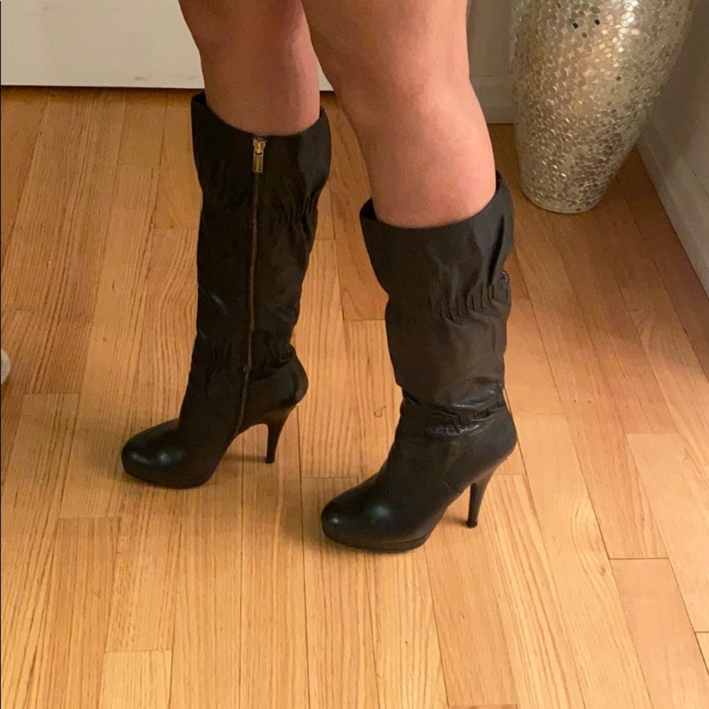 Michael Kors Mid Shaft Leather Boots